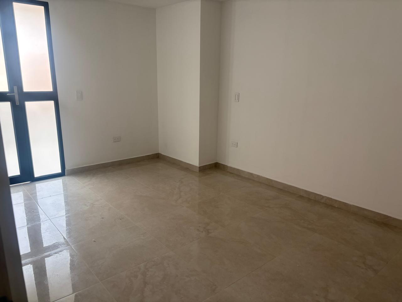 Apartamento Nuevo en La Catellana 5