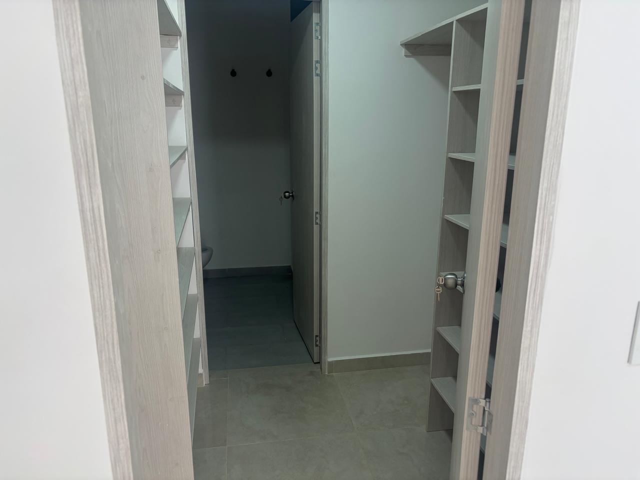 Apartamento Nuevo en La Catellana 8