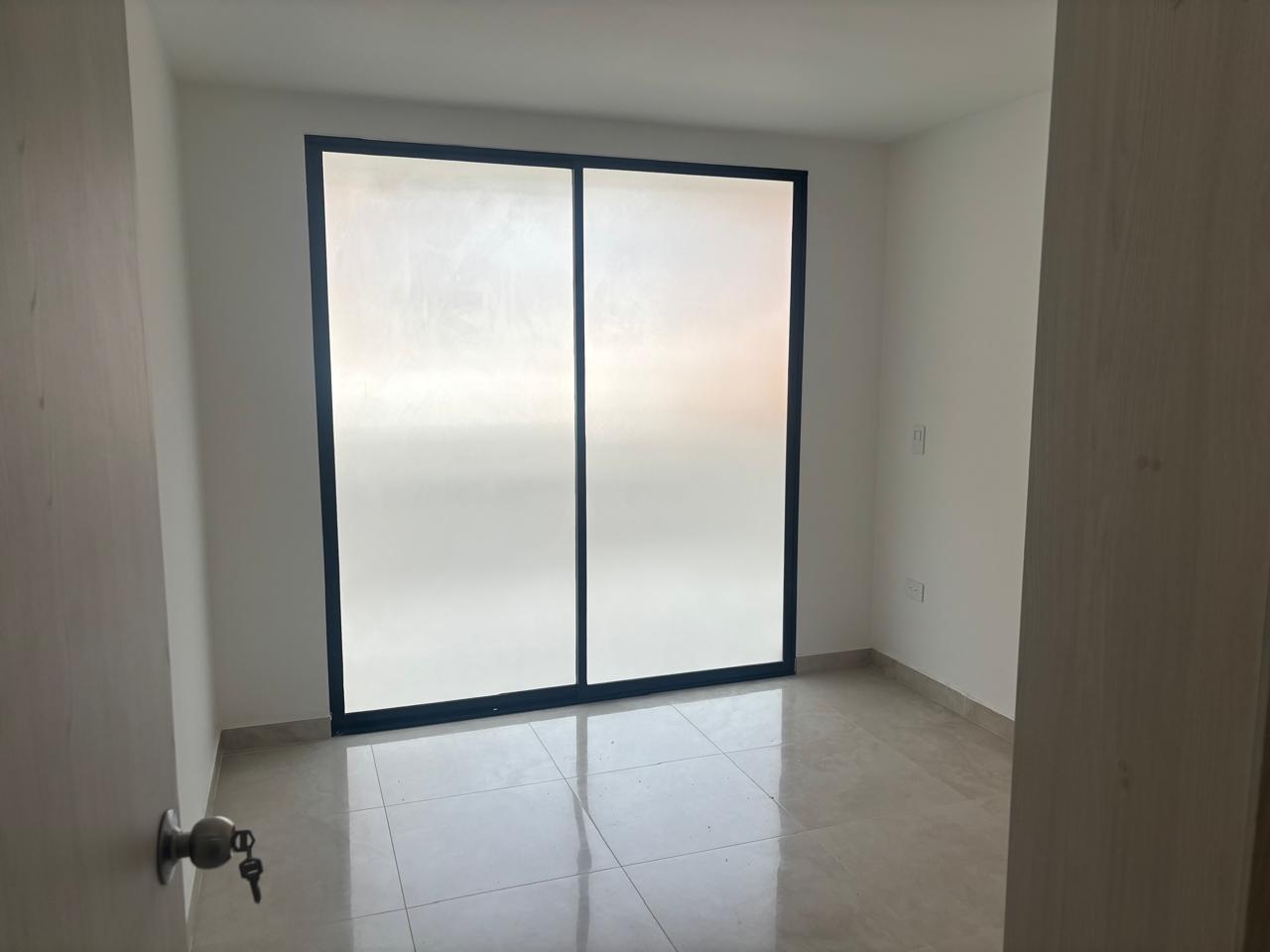 Apartamento Nuevo en La Catellana 6
