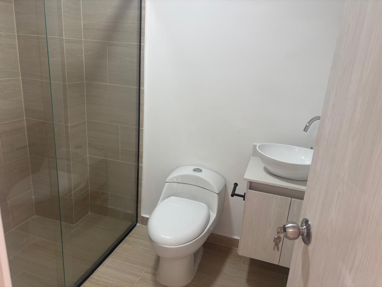 Apartamento Nuevo en La Catellana 10