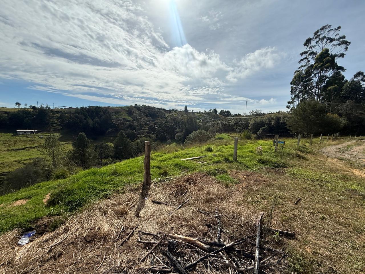 LOTE EN GIRARDOTA / VEREDA EL YARUMO 4